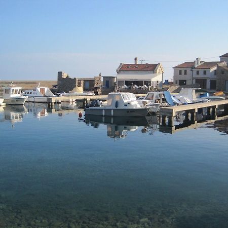 Apartments Nada - 150 M From Sea Mali Lošinj Exterior foto