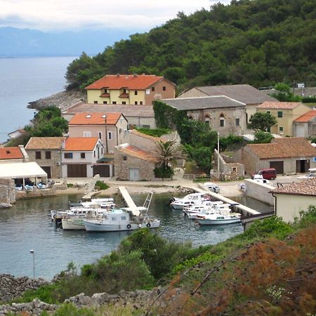 Apartments Nada - 150 M From Sea Mali Lošinj Exterior foto
